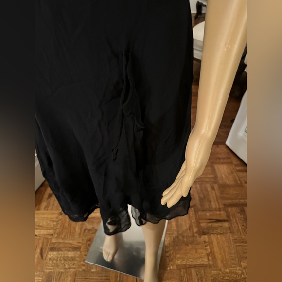 Beautiful Karen Millen dress, size 8 in 100% silk. Gorgeous appliqué. - Picture 8 of 15